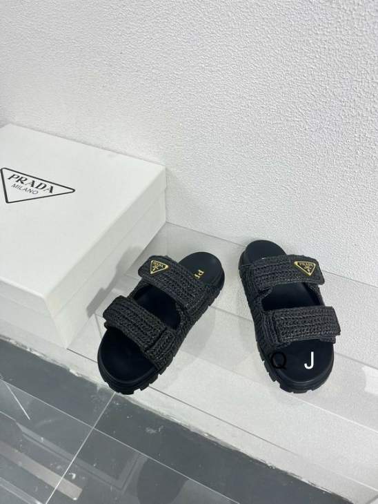 Picture of Prada Slippers _SKUPradasz35-40XJ0602144